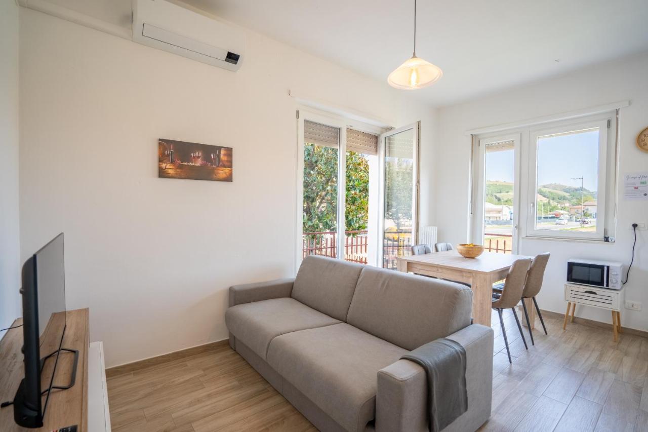 Private Parking, With Hill View Apartment Alba  Exterior foto